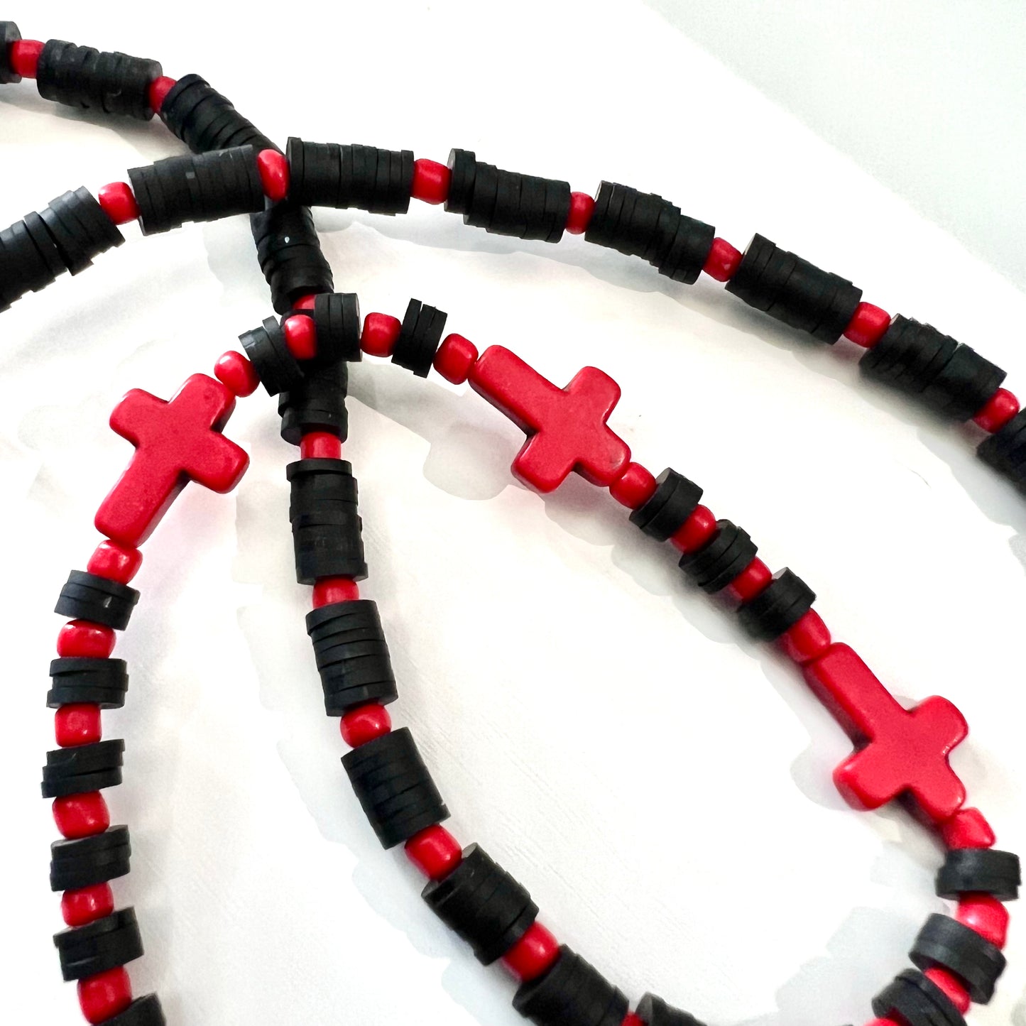 "CROSSED" handmade necklace